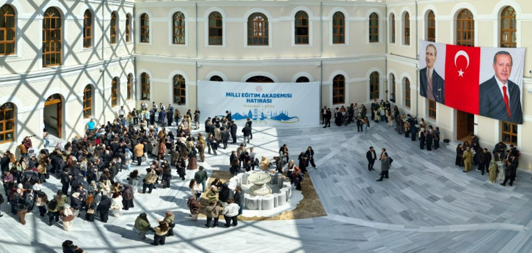  7 ilde 12 merkezde başladı | Milli Eğitim Akademisindeki ilk dersi Bakan Tekin verdi... Öğretmenler bu merkezlerde yetişecek