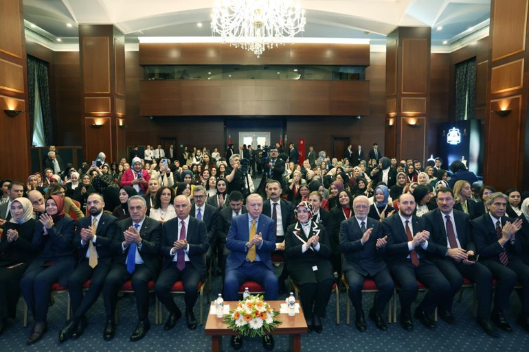 Son dakika... Cumhurbaşkanı Erdoğan: Aile, milli güvenlik meselesidir