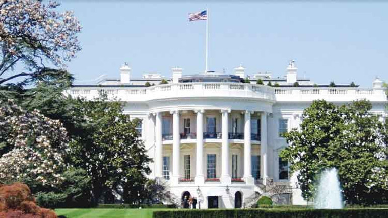 Beyaz Saray’a dövüş arenası