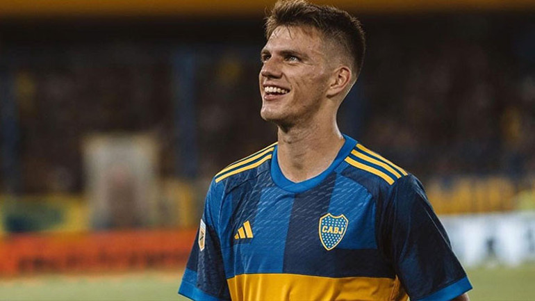 Galatasaraya yıldız oyuncuyu satacaklar Başkan kararını verdi