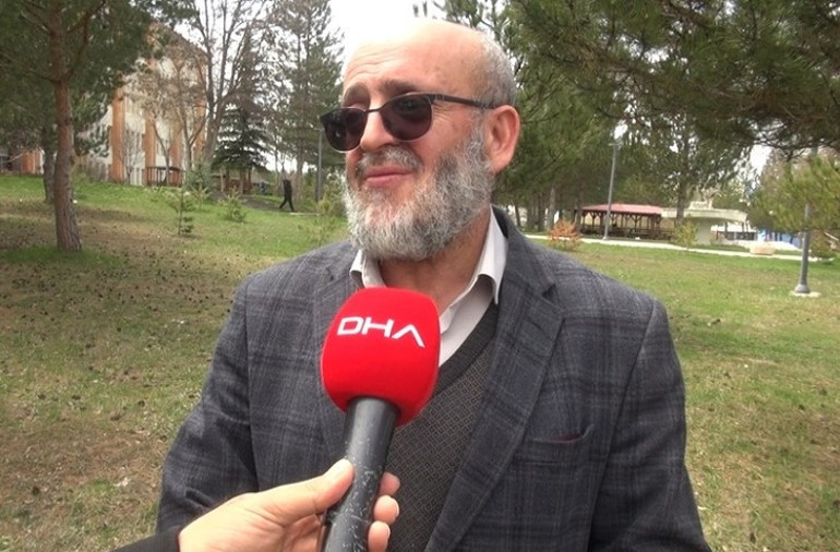 Mezarlardaki detay tartışma konusu oldu | Şehitlerin kabri ile sivillerin kabri farklı... Kazdıkları sırada yapılan hata sebep oluyor