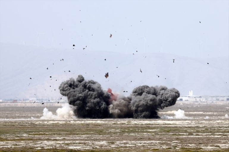 Konyada nefes kesen anlar F-16lar hedefleri tam isabetle vurdu, kurtarma timi indi... Anadolu Ankası Tatbikatında gerçeği aratmayan görüntüler