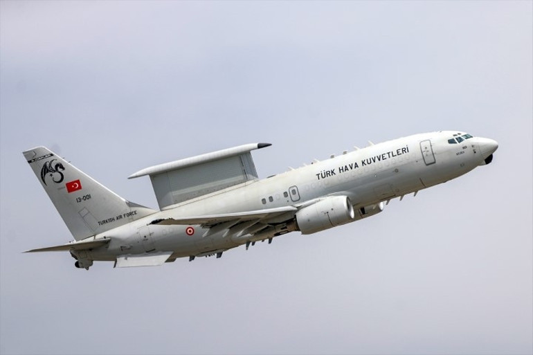 Konyada nefes kesen anlar F-16lar hedefleri tam isabetle vurdu, kurtarma timi indi... Anadolu Ankası Tatbikatında gerçeği aratmayan görüntüler