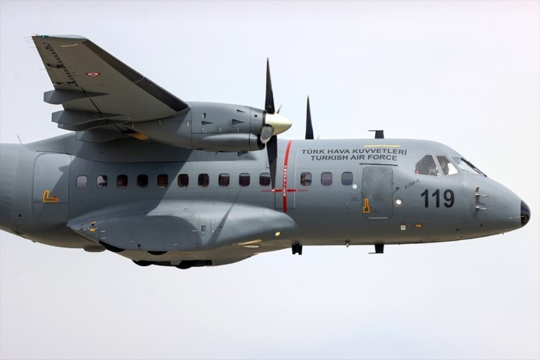 Konyada nefes kesen anlar F-16lar hedefleri tam isabetle vurdu, kurtarma timi indi... Anadolu Ankası Tatbikatında gerçeği aratmayan görüntüler