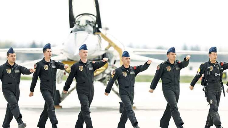 ‘SOLOTÜRK’ün 15. yılına F-16’lı kutlama