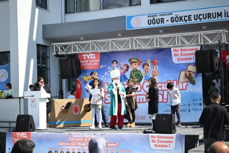 Tarih yazan çocuklar Adanada