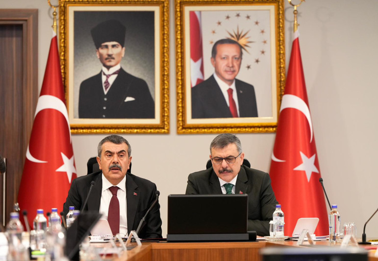 Kahramanmaraştaki saldırı sonrası İçişleri Bakanlığında okul güvenliği toplantısı