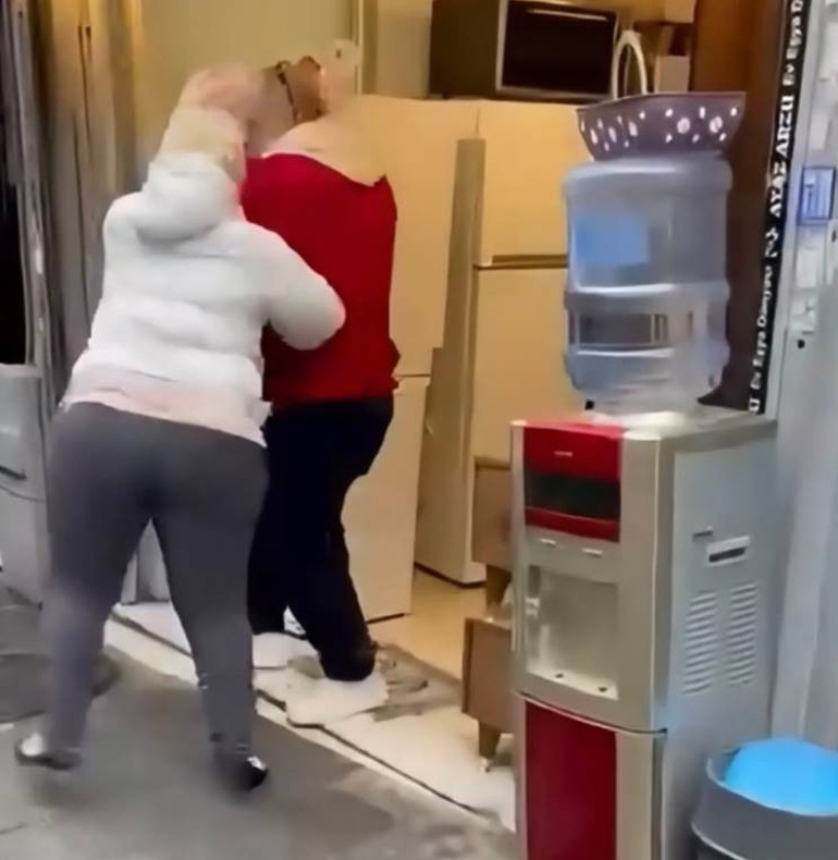 Şişlide ilginç olay: İnsanlar neden cinnet getiriyor deyip saldırdı