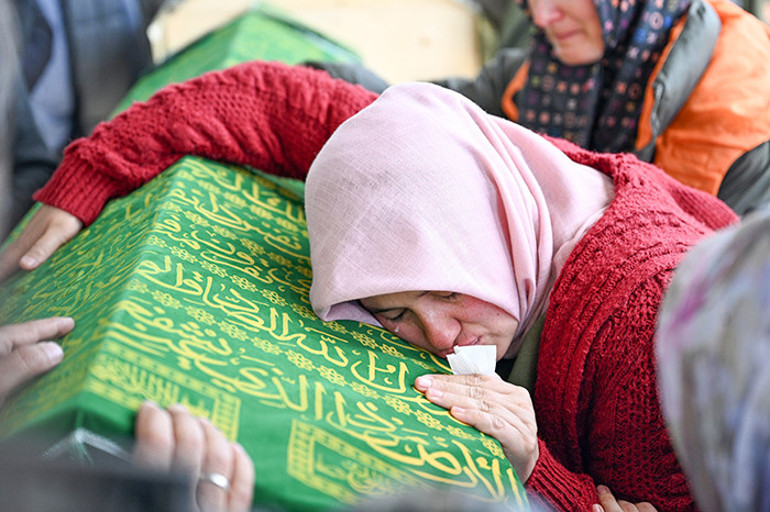 Kahramanmaraşta okul saldırısı: Hayatını kaybedenler son yolculuğuna uğurlandı | Ayla öğretmenin eşinden yürek burkan sözler