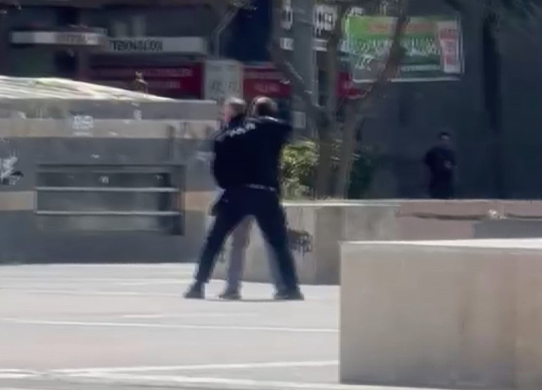 Diyarbakırda pompalı tüfekle yürüyen kişi gözaltına alındı