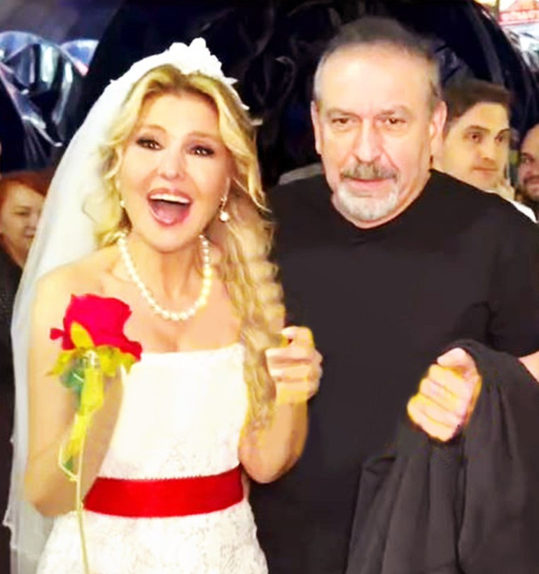 9 bin seyirciyle perde açtı