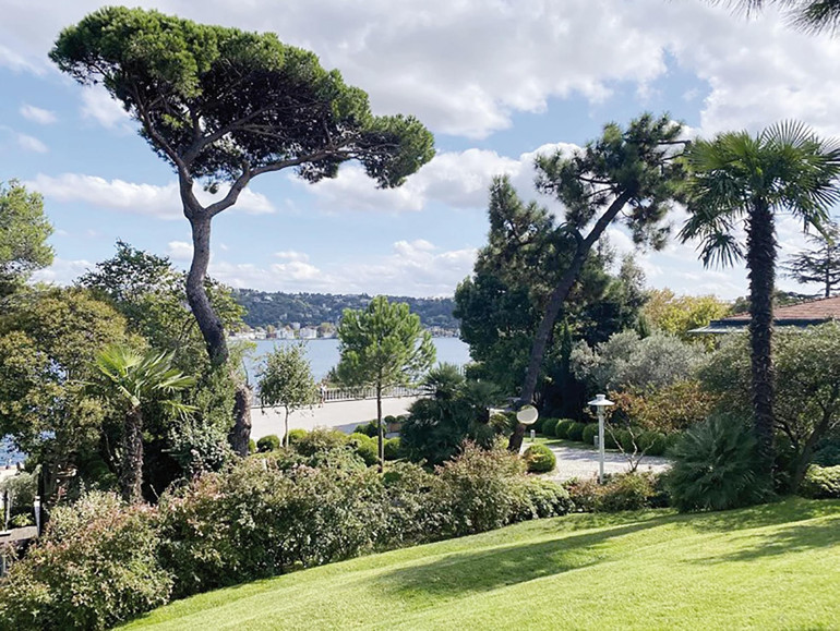 Manzarası da sanatı kadar etkileyici