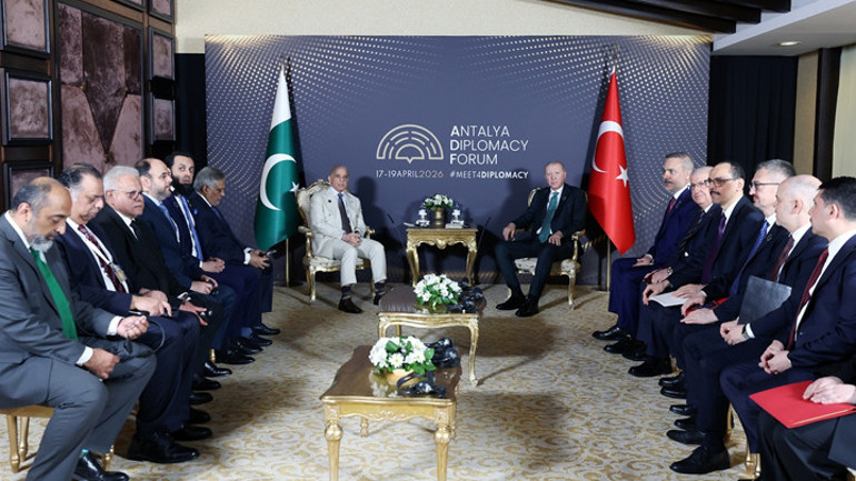 Cumhurbaşkanı Erdoğan, Pakistan Başbakanı Şerif ile görüştü