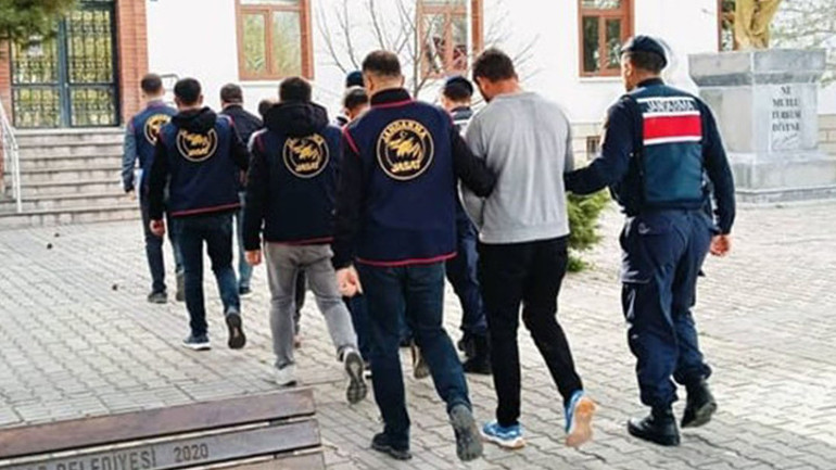 Eskişehirde 5 milyonluk vurgun Çobanları hamama götürüp, büyükbaşları çalıp sattılar