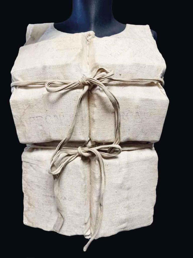 Titanik’in can yeleği açık artırmada