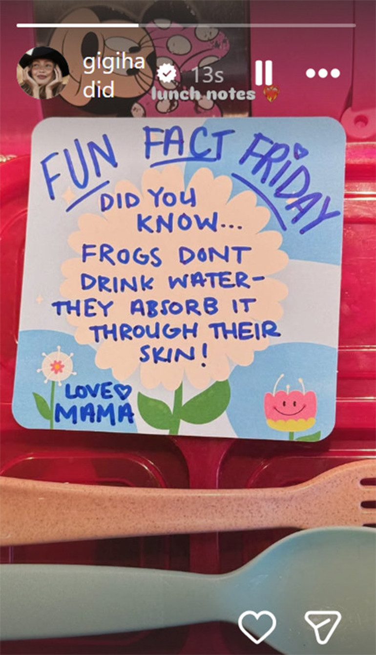 Genç şarkıcıya kötü sürpriz... Yeni albümünün çıkacağı gün gözünü hastanede açtı