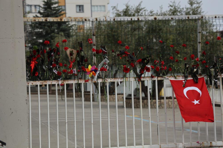 Kahramanmaraştaki okula saldırı ile ilgili yeni detaylar 6. sınıf öğrencisi nasıl kurtulduklarını anlattı: Sınıfa girip yere yatın diye bağırdı