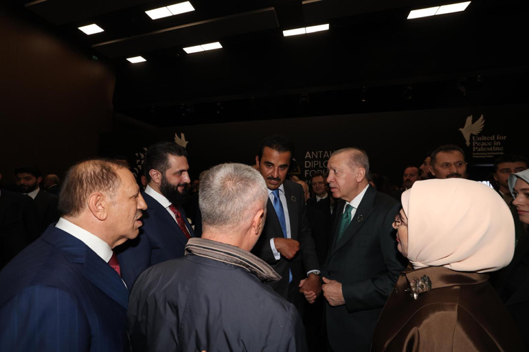 Diplomasinin kalbi Antalyada atıyor Cumhurbaşkanı Erdoğandan kritik görüşmeler