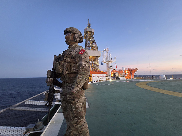  Somalideki sondaj gemilerimize tam koruma sağlanıyor