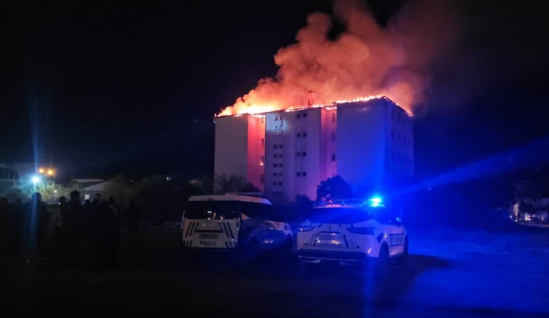 Aydın’da lise pansiyonunda yangın: 46 öğrenci tahliye edildi