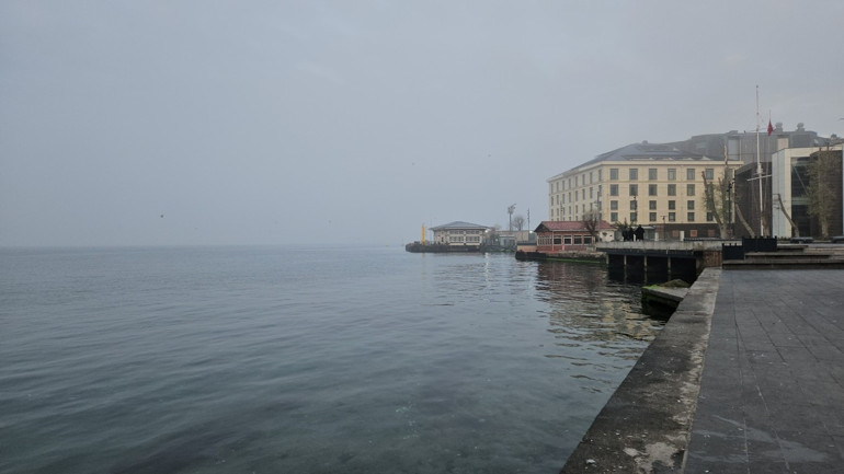  İstanbul Boğazı trafiğe kapatıldı
