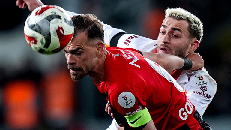 Gençlerbirliği-Galatasaray maçındaki VARdan iptal edilen golü Fırat Aydınus yorumladı Karar doğru mu