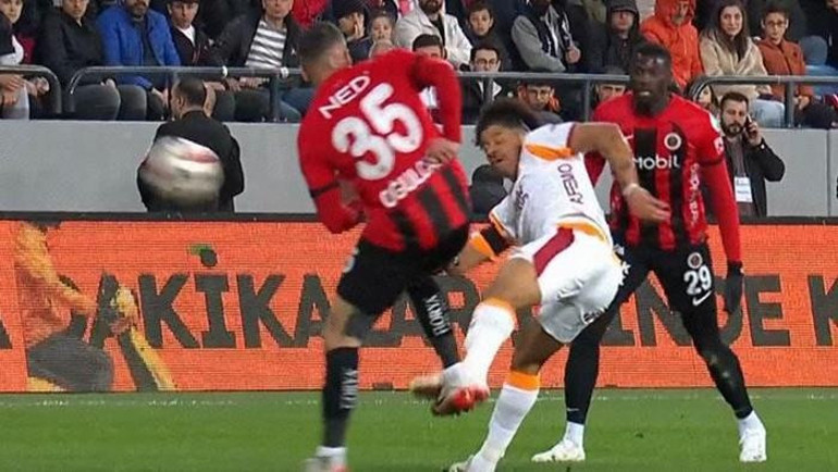 Gençlerbirliği-Galatasaray maçında verilmeyen golü ve penaltıyı hakemler yorumladılar Türkiyede yanlış uyguluyoruz