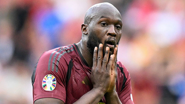 Fenerbahçenin gündemindeki Lukaku için Süper Lig devi devrede