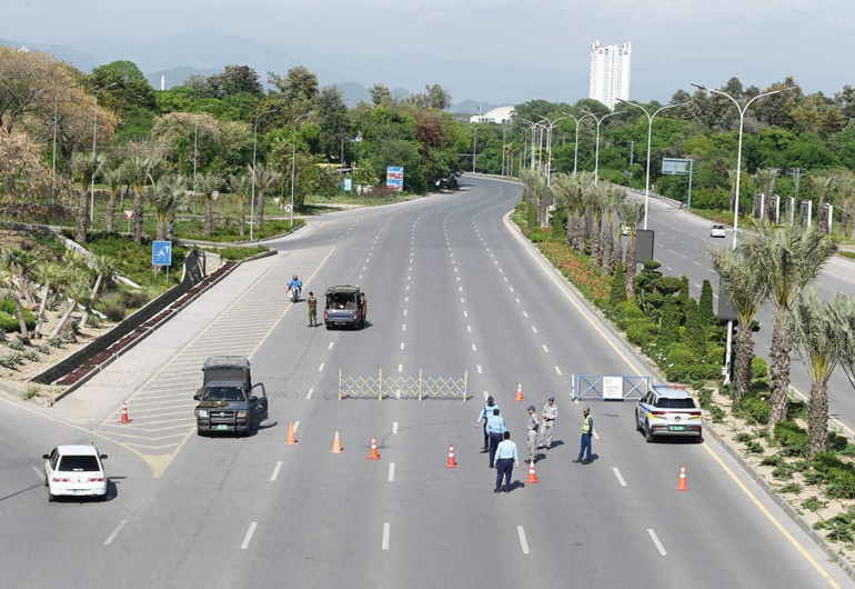 Trump’tan bir tuhaf müzakere duyurusu… Ya teklifi kabul edin
