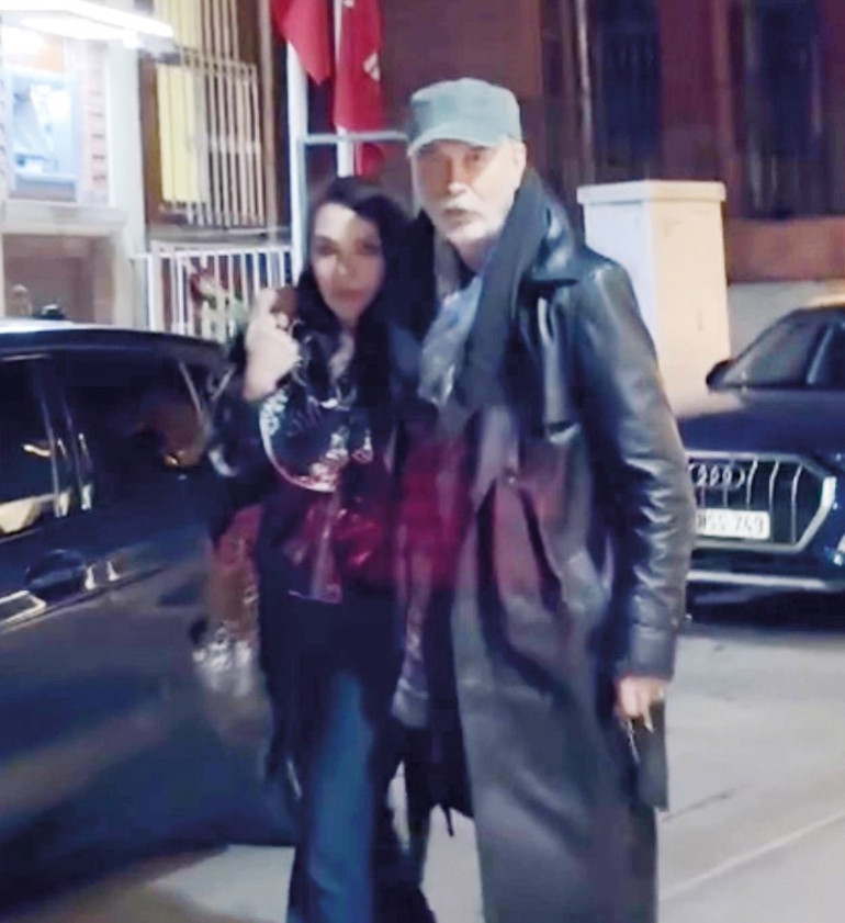 Arnavutköyde panik... Yüzünü sakladıkça dikkat çekiyorsun