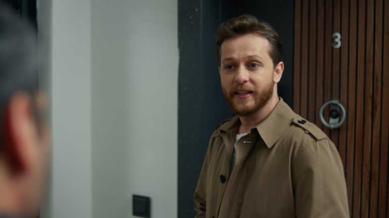 Uzak Şehirde kıskançlık krizi