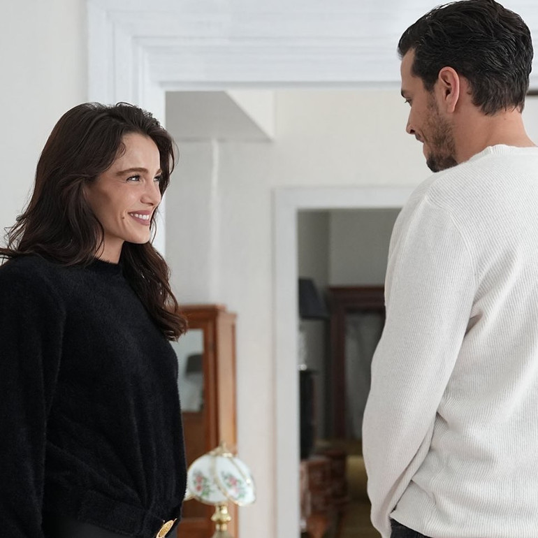 Düğün fotoğraflarını kaldırdı... Selahattin ve Lara Paşalı arasında neler oluyor