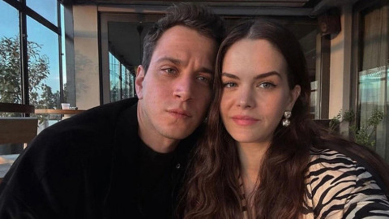 Düğün fotoğraflarını kaldırdı... Selahattin ve Lara Paşalı arasında neler oluyor