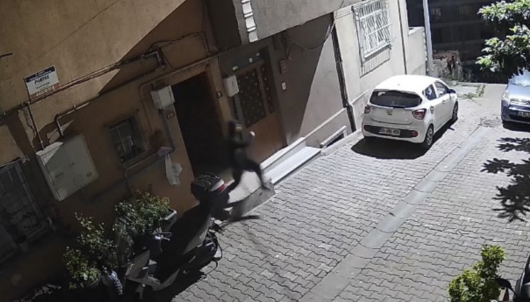  İstanbulda evine giren genç kadını taciz etti, kendini böyle savundu