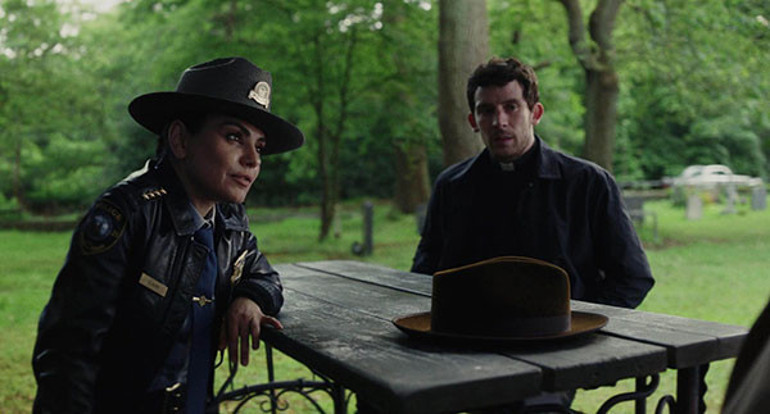 Onlar da yıllar önce sette tanışmıştı… Karısını rol arkadaşından kıskanmaktan deliye döndü