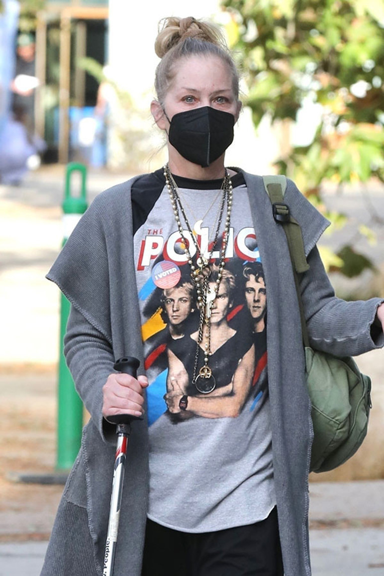 Yıllardır MS hastalığıyla boğuşuyor… Hastaneye yatan ünlü oyuncudan haber geldi