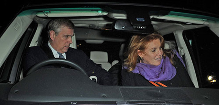  Her şeyimi kaybettim, bana zengin bir sevgili bulur musun