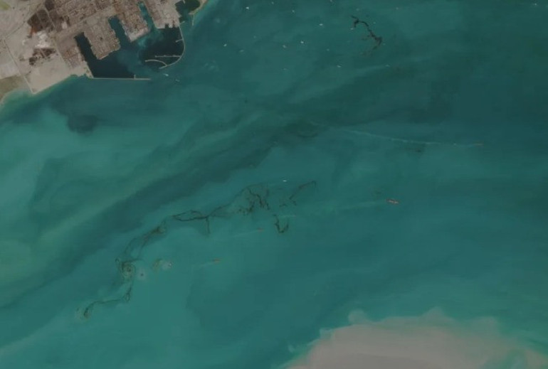 Körfezde tehlike çanları Uzaydan görüldü... Milyonlarca kişi risk altında