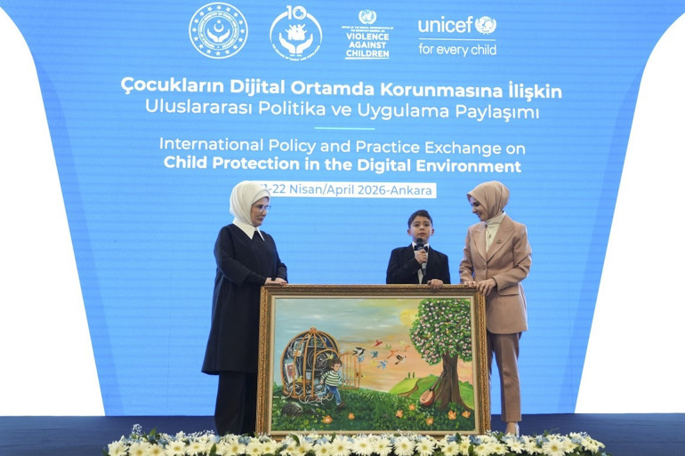 Emine Erdoğan Çocukların Dijital Ortamda Korunmasına İlişkin Uluslararası Politika ve Uygulama Paylaşımı toplantısında konuştu