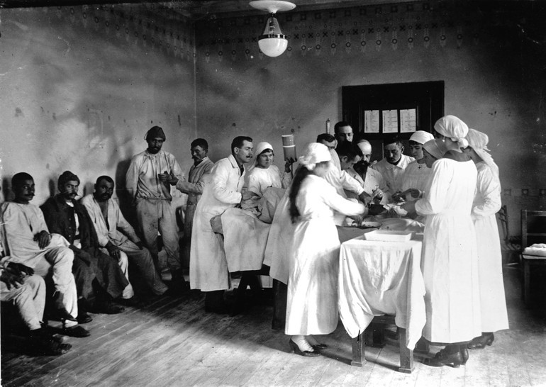 Hastane çadırındaki Çanakkale