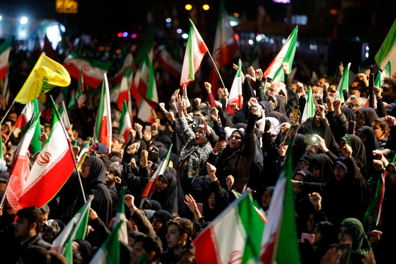  Hürremşehr ve Kadir meydana çıktı