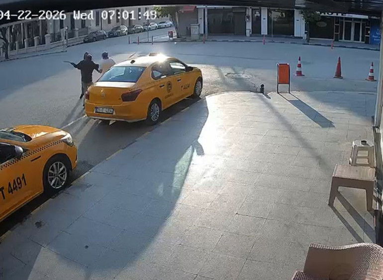  Bir saatte 3 kişiyi yaraladı