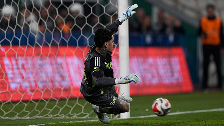 Fenerbahçeyi Konyaspor maçı sonrası şoke eden detay Penaltı kağıdını çaldı