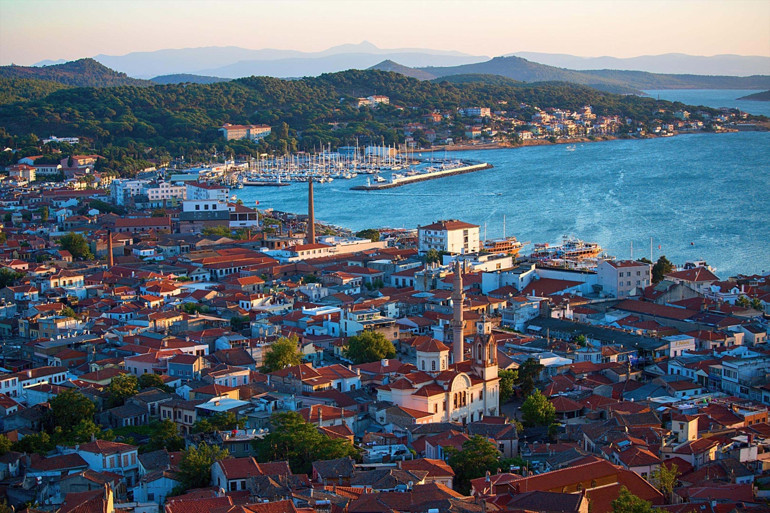 Ayvalık Türkiyenin en güzel 20 ilçesi listesinde