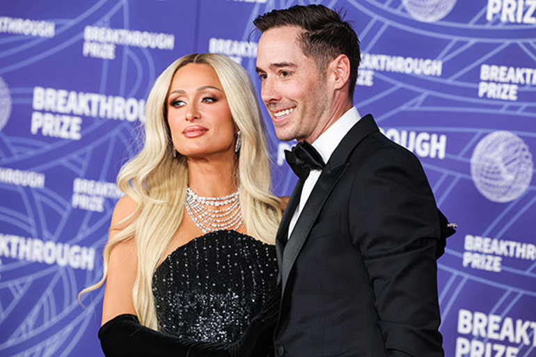  Sosyetik güzel çocuklarını da kendine benzetti… En pahalı markaların özel tasarımlarını giyiyorlar