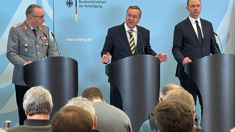 Almanya, Avrupanın en güçlü ordusunu kurmayı hedefliyor