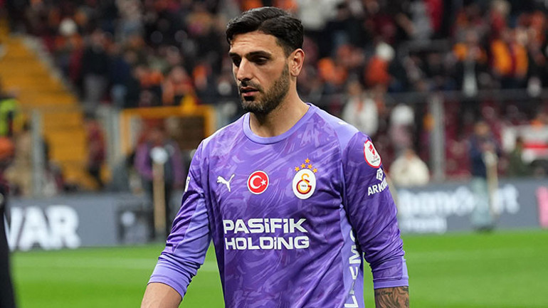  Okan Buruk son düdükle yanına gitti