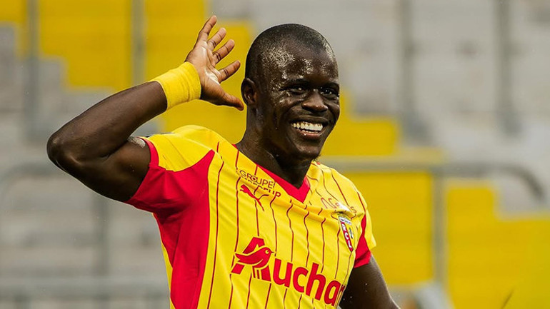 Fenerbahçenin eski aşkı alevlendi Transferde dev operasyon