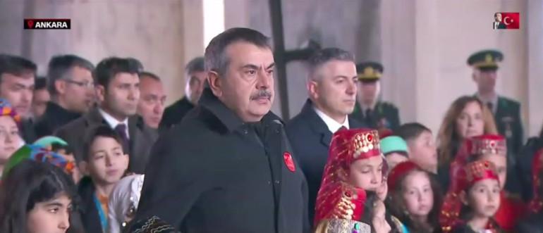  Milli Eğitim Bakanı Yusuf Tekin Anıtkabirde