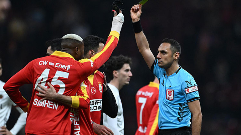 Galatasaray-Gençlerbirliği maçı sonrası Osimhen çılgına döndü Hakemin üzerine yürüdü